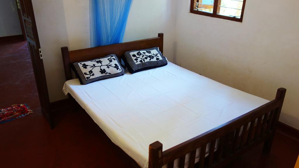 Little White House Trincomalee Exterior foto