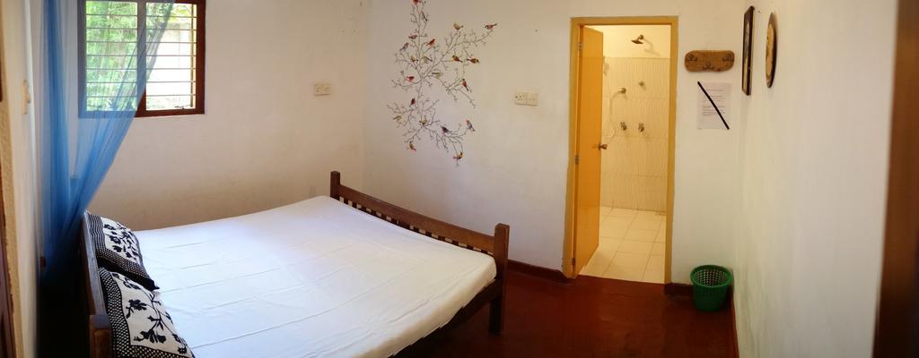 Little White House Trincomalee Exterior foto